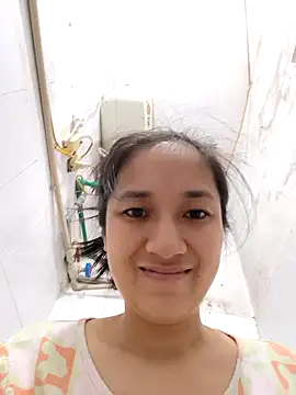 Shulee21 online show from 10.19.25