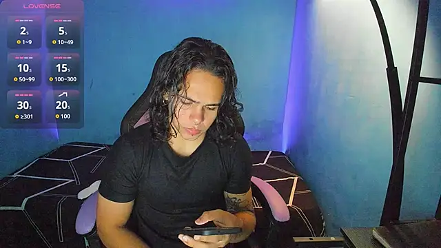 Maximiliano scoott   online show from 10.15.25