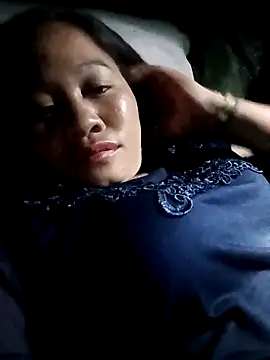 Snapshot of Phiphi135 chatting on 04.10.26 Phiphi135 online show from 04.10.26