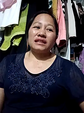 Snapshot of Phiphi135 chatting on 04.12.26 Phiphi135 online show from 04.12.26