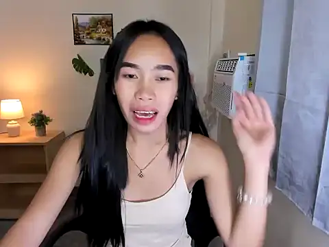 Snapshot of Shindoll chatting on 09.19.25 Shindoll online show from 09.19.25