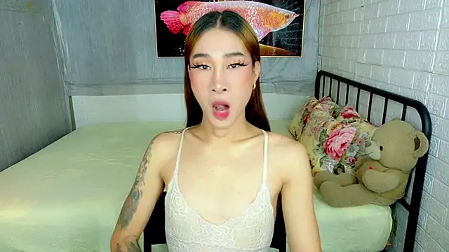 TRANSGODDESSA online show from 09.29.25