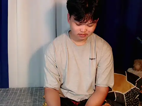 Reynelcock online show from 10.22.25