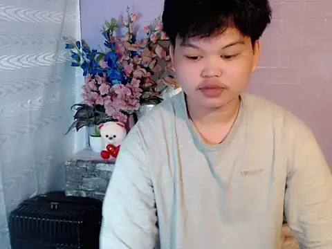 Reynelcock online show from 05.15.26