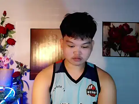 Snapshot of Reynelcock chatting on 06.22.26 Reynelcock online show from 06.22.26