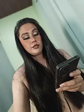 Snapshot of mistress_loy chatting on 06.19.26 mistress loy online show from 06.19.26