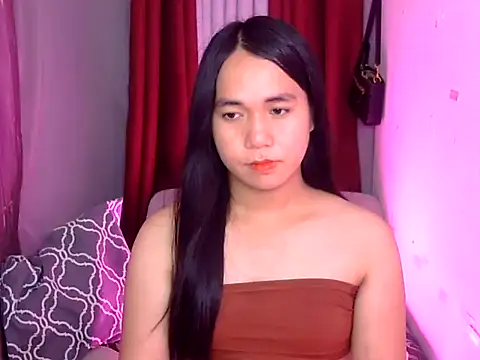 Snapshot of SexyMica69 chatting on 10.05.25 SexyMica69 online show from 10.05.25