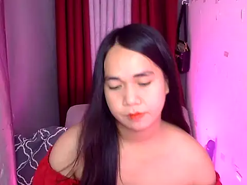 Snapshot of SexyMica69 chatting on 10.08.25 SexyMica69 online show from 10.08.25