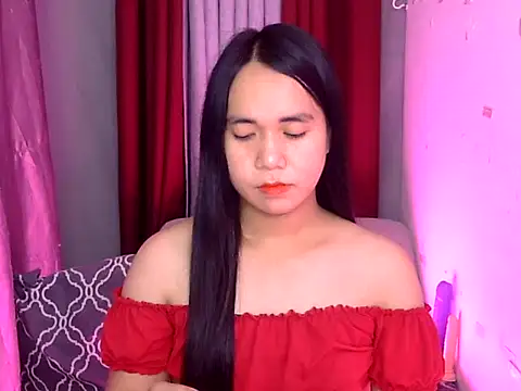 Snapshot of SexyMica69 chatting on 10.12.25 SexyMica69 online show from 10.12.25