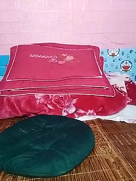 Snapshot of Heny_LT chatting on 10.29.25 Heny LT online show from 10.29.25