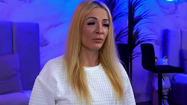 Izabellle02 online show from 04.02.26