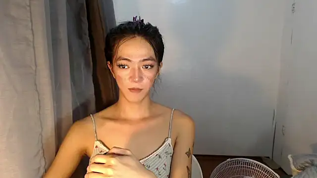 slimladyxoxo online show from 10.16.25