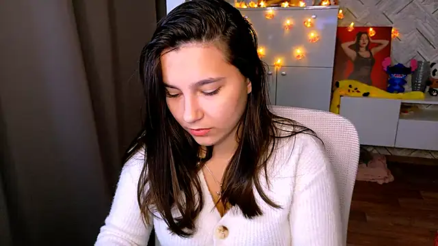 Snapshot of Arianna_Grend chatting on 09.15.25 Arianna Grend online show from 09.15.25