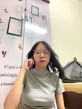 meomeo2k6 online show from 10.20.25