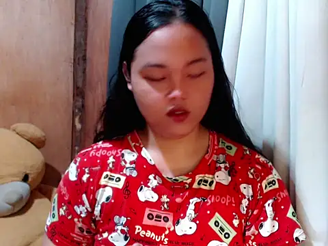 Snapshot of _Lylia chatting on 02.15.26 Lylia online show from 02.15.26