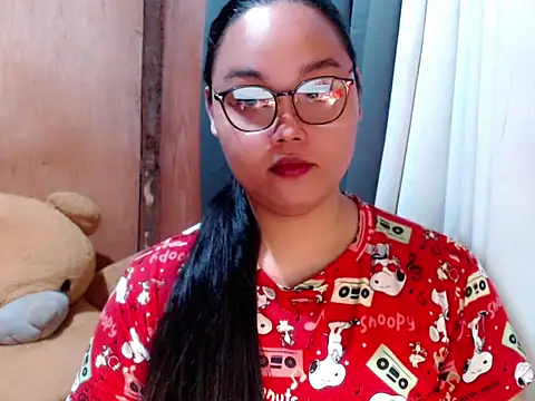 Snapshot of _Lylia chatting on 02.15.26 Lylia online show from 02.15.26