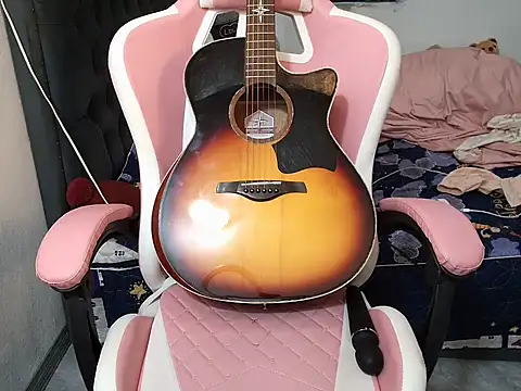 Snapshot of Ori-Yannie chatting on 09.22.25 Ori-Yannie online show from 09.22.25