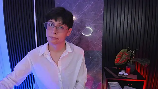 luixdust  online show from 11.27.25