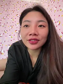 D2sweet online show from 11.24.25