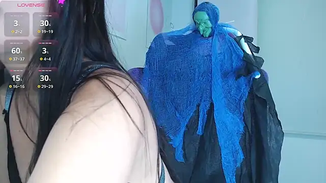 Cleogh  online show from 10.23.25