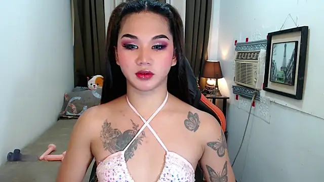 Snapshot of lil_fantacy chatting on 10.16.25 lil fantacy online show from 10.16.25