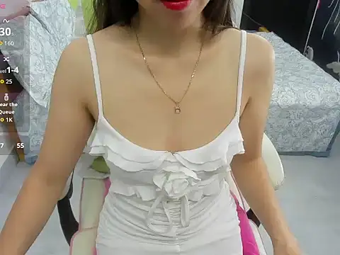 Snapshot of LuckyBabe_new01 chatting on 09.26.25 LuckyBabe new01 online show from 09.26.25