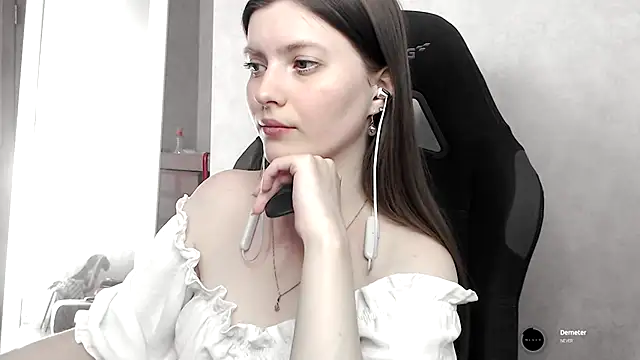 Snapshot of cute_elfy_ chatting on 09.12.25 cute elfy online show from 09.12.25