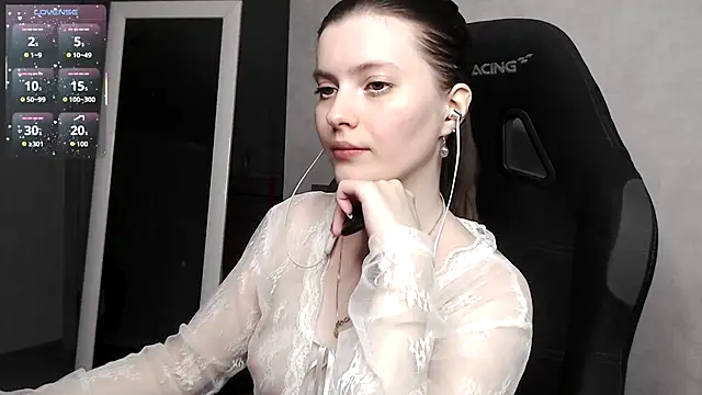 Snapshot of cute_elfy_ chatting on 09.27.25 cute elfy online show from 09.27.25