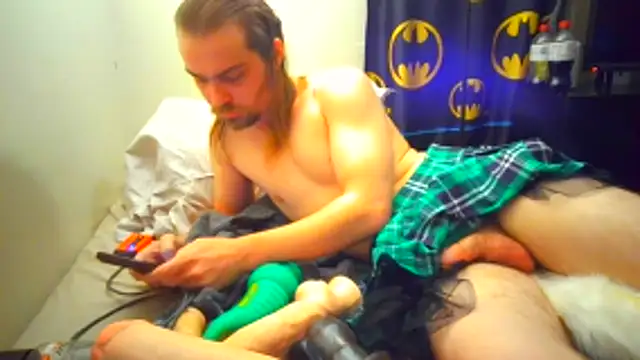 Snapshot of Johnnytailplug chatting on 11.22.25 Johnnytailplug online show from 11.22.25