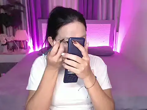 Amanda cummersxxx online show from 04.17.26