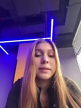 Nikii   online show from 02.20.26