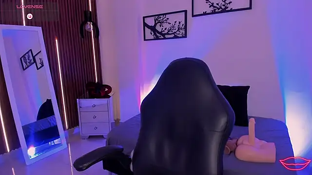 Snapshot of Miiaa_jones chatting on 02.09.26 Miiaa jones online show from 02.09.26