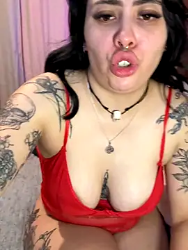 Draculona-666 online show from 10.24.25