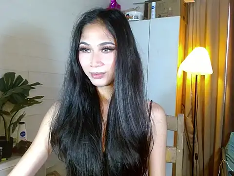 Snapshot of kittygurl124 chatting on 07.16.26 kittygurl124 online show from 07.16.26