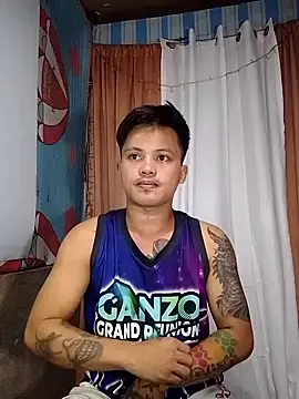 Snapshot of urhotfucker13 chatting on 10.16.25 urhotfucker13 online show from 10.16.25