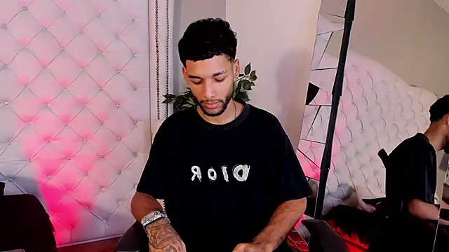 Thiagoferreti online show from 04.15.26