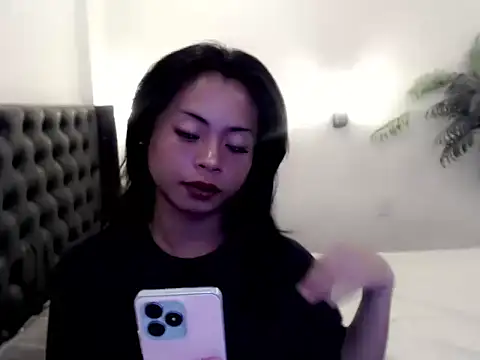 Menxie18 online show from 04.15.26