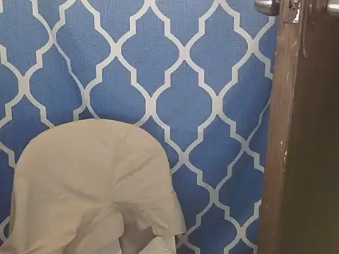 isanxxx online show from 04.10.26