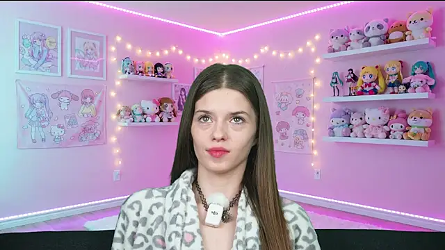 sukie spooky online show from 04.03.26