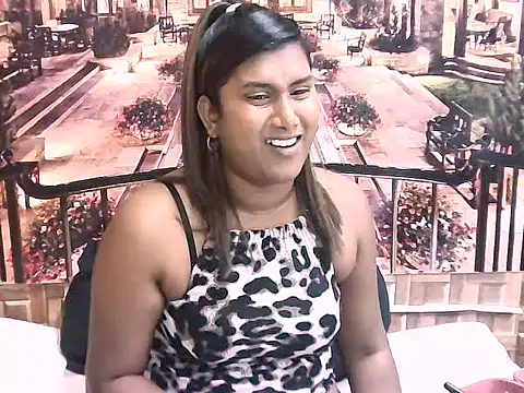 Snapshot of IndianChocolatepie4u chatting on 09.13.25 IndianChocolatepie4u online show from 09.13.25