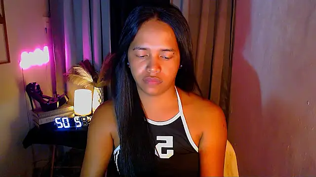 Snapshot of Lorainnelustts chatting on 02.02.26 Lorainnelustts online show from 02.02.26