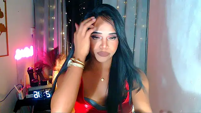 Snapshot of Lorainnelustts chatting on 02.27.26 Lorainnelustts online show from 02.27.26