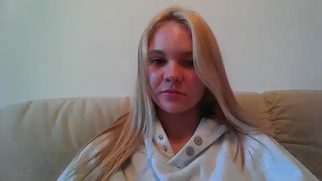 Snapshot of Medani1 chatting on 09.11.25 Medani1 online show from 09.11.25