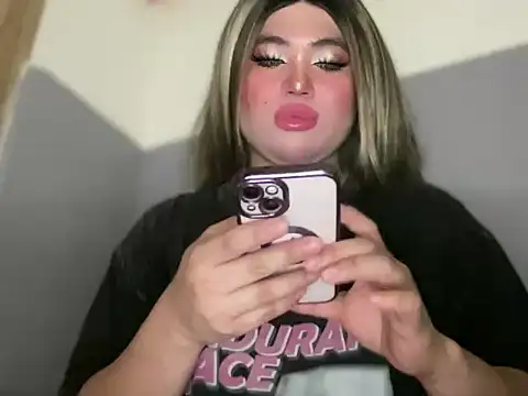 Naughtyrosecum online show from 11.22.25