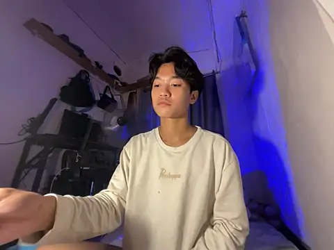 ur little secret online show from 12.21.25