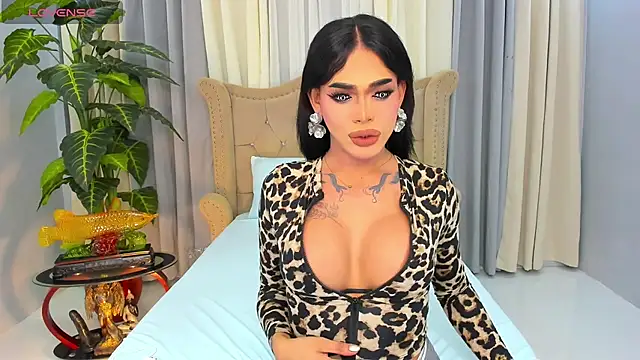 MochaliciousTransOnTop online show from 03.31.26