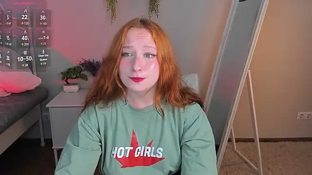 Snapshot of Violet_Griffen chatting on 07.12.26 Violet Griffen online show from 07.12.26