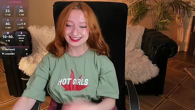 Snapshot of Violet_Griffen chatting on 07.14.26 Violet Griffen online show from 07.14.26