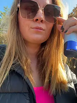 Velvetnoir21 online show from 10.29.25