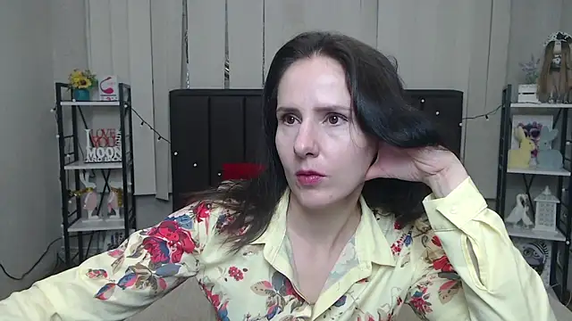 KarinaSwann online show from 09.23.25